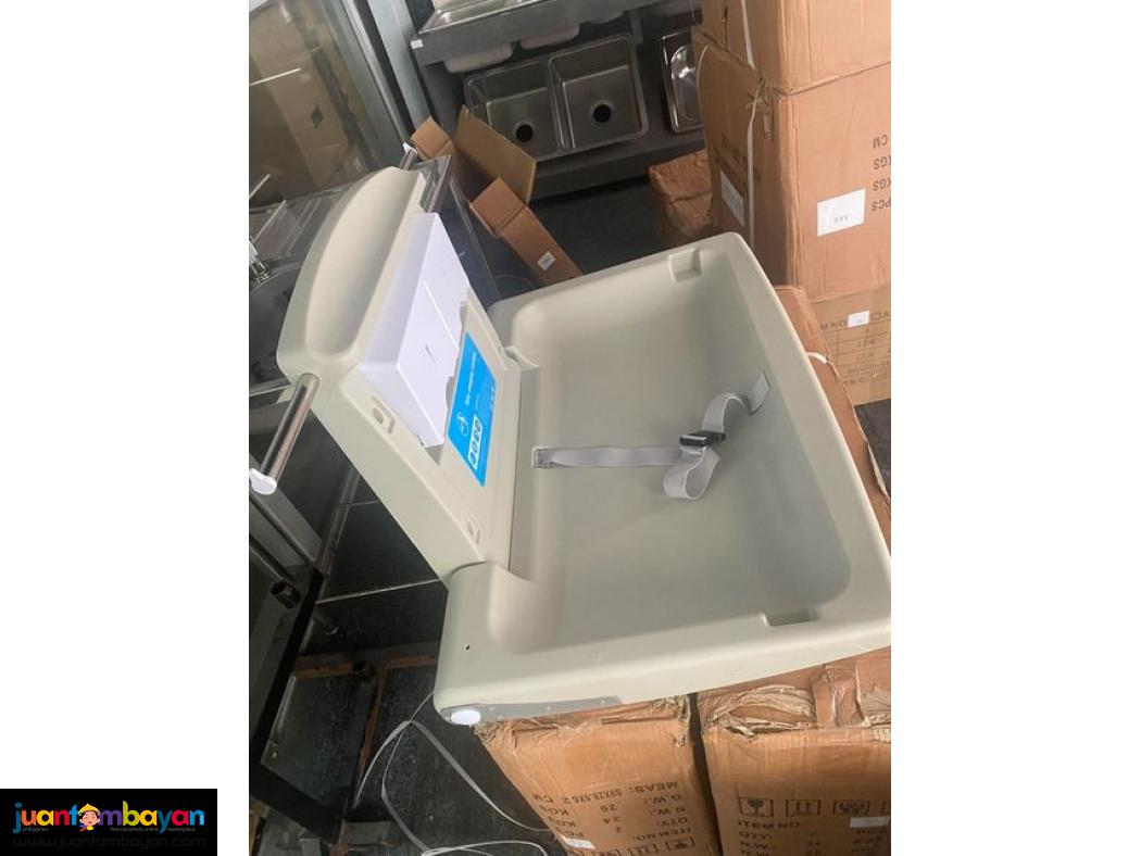 BABY STATION CHANGING TABLE