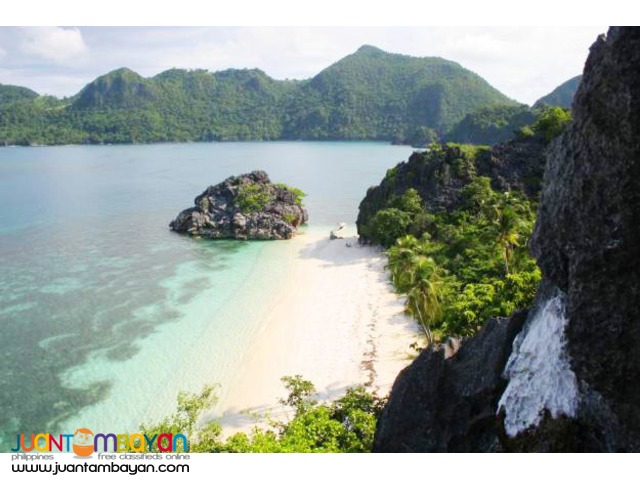 gota beach caramoan tour package