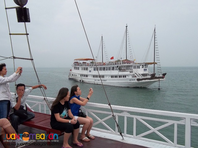 Vietnam Tour Hanoi Halong Bay, Overnight Cruise