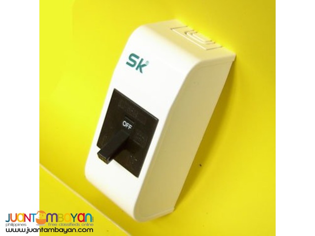 Sakura Safety Breaker with enclosure 15a 20a 30a 60a Sakura Safety Breaker with enclosure 15a 20a 30a 60a